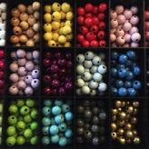 Farben Perlen für unsere handgefertigten Ohrringe